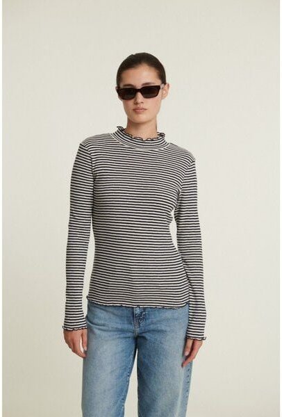 Basic Apparel Rollkragenshirt SILMA aus Bio-Baumwolle GOTS