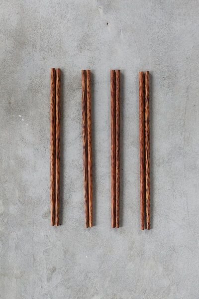 Balu Bowls Stäbchen aus Kokosholz im Set