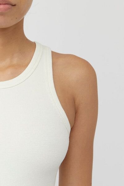 The Slow Label Geripptes Tank Top aus Bio- und recycelter Baumwolle / Wendbar