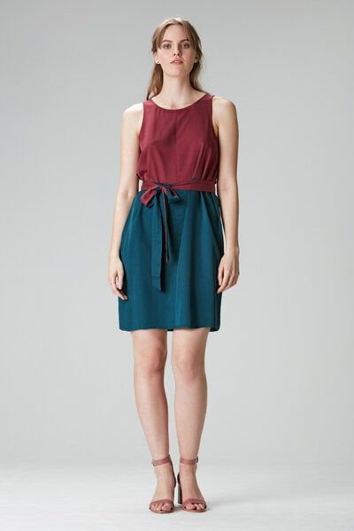 Thumbnail - Studio Hertzberg Tulpinaa Kleid bordeux/grün