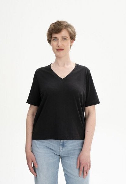 V-Neck T-Shirt ANKITA | von MELA | Fairtrade & GOTS zertifiziert