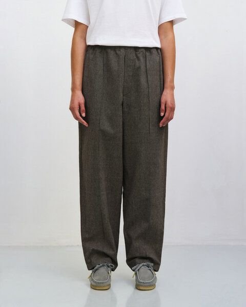 Rotholz Weite Bundfaltenhose Bio Baumwolle