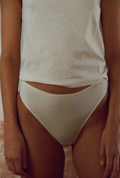 Nénés Zeitlose hochgeschnittene Unterhose