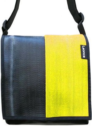 Leonca Taschen aus Feuerwehrschlauch in 3 Farben/ 5 Größen