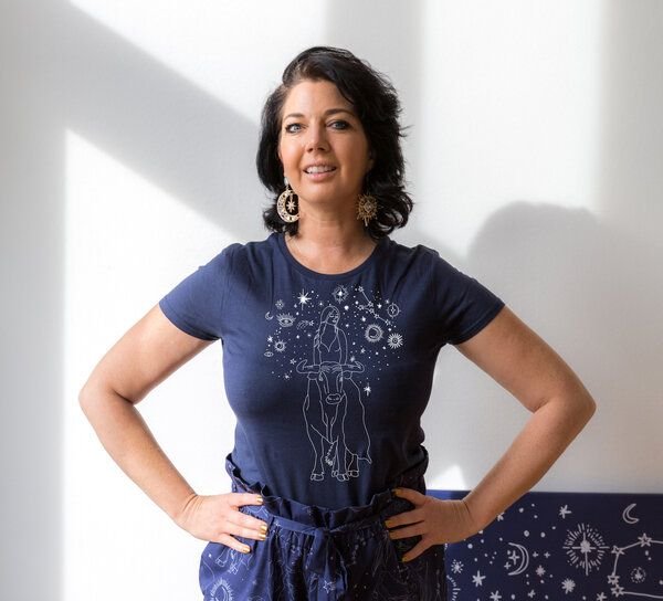 Sophia Schneider-Esleben T-Shirt Zodiac, Damen T-Shirt aus Bio-Baumwolle