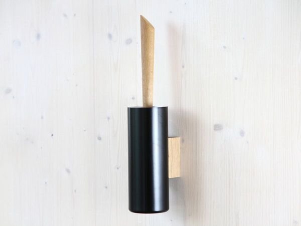 werkvoll by Lena Peter Holz Wand WC-Bürste FIRE