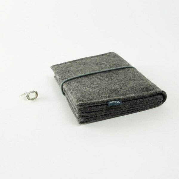 matilda k. manufaktur Schmuckaufbewahrung 'schmucknest' groß aus Wollfilz 'alice' mit Rundgummi-Verschluß in vielen Farb...