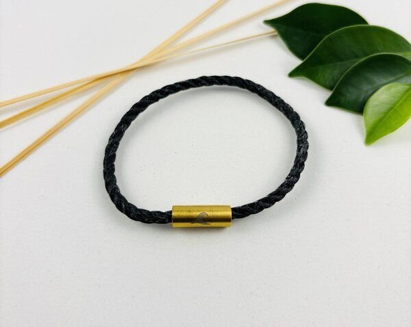 Purewater Upcycling-Geisternetzarmband mit gravierter Welle (Unisex)