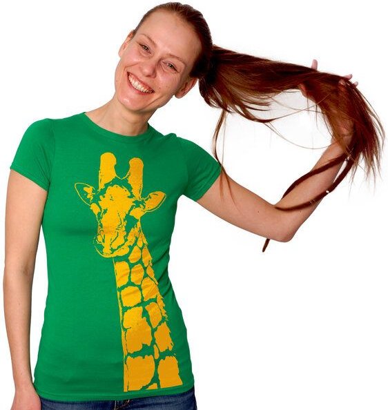 HANDGEDRUCKT "Stephanie la Girafe" Frauen-T-SHIRT von Earth Positiv Biobaumwolle
