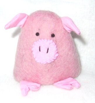 short'n'pietz kleines Schweinchen als Filz Eierwärmer