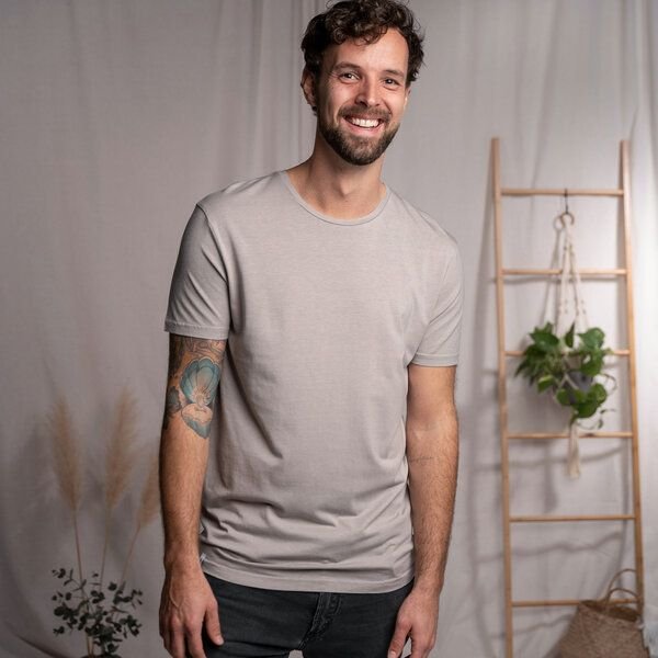 Vresh Clothing Ravi - Regular Fit T-Shirt aus Tencel-Mix