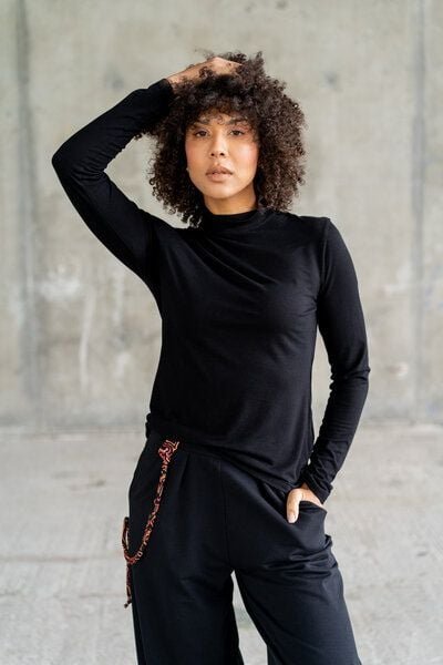 Rollkragenpulli Dalia – Angepasster klassischer Schnitt – Eng anliegend – Angedeuteter Rollkragenpulli – 100 % in der EU...