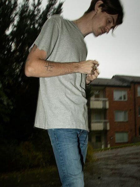 Nudie Jeans Herren T-Shirt aus Biobaumwolle "Roffe Melange"