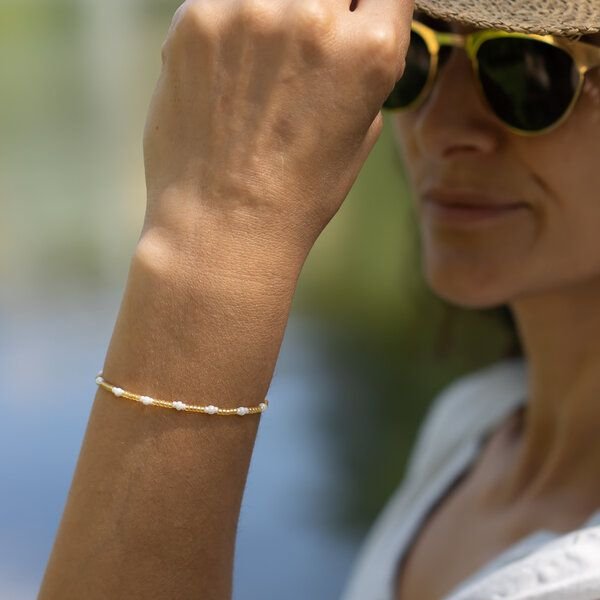 juni Sommer Perlenarmband "Pearl" in neon pink, lila, gelb oder golden