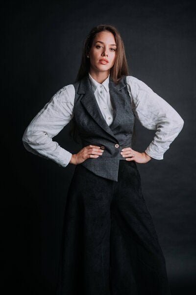 De IONESCU Die Wollweste „Crisana”