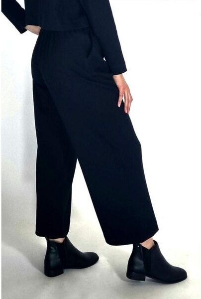 LUMEN organic Hose WIDE Struktur