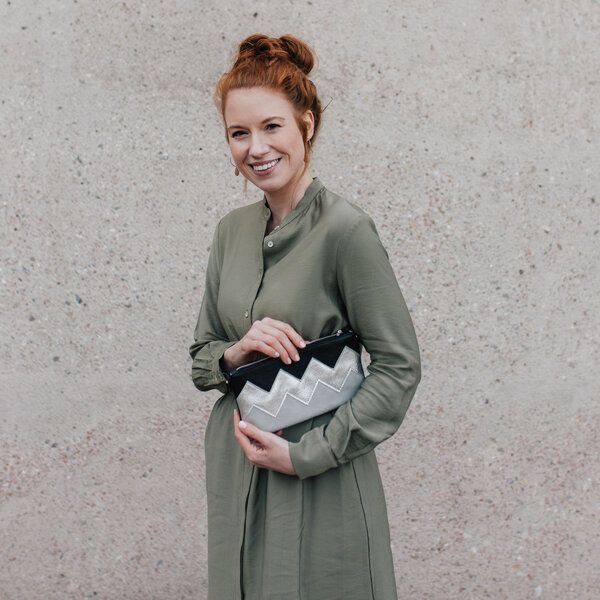 lille mus Zick-Zack-Clutch ZILIA mit Umhängekette