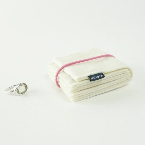 matilda k. manufaktur Schmuckaufbewahrung 'schmucknest' klein aus Wollfilz 'margarete' mit Rundgummi-Verschluß in vielen...