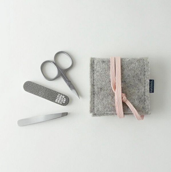 matilda k. manufaktur mini-maniküre-set 'ella' aus Wollfilz hellgrau