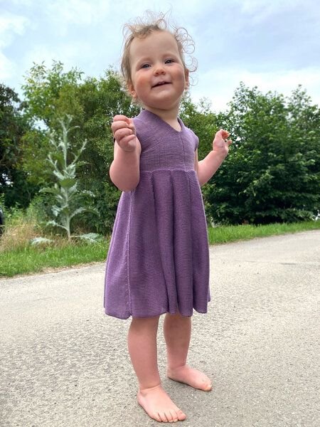 vincente Gestricktes Sommerkleid aus TENCEL