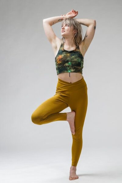 YogiLiebe Yoga Legging "Maitri" aus zertifizierter Bio-Baumwolle mit V high waist Bund