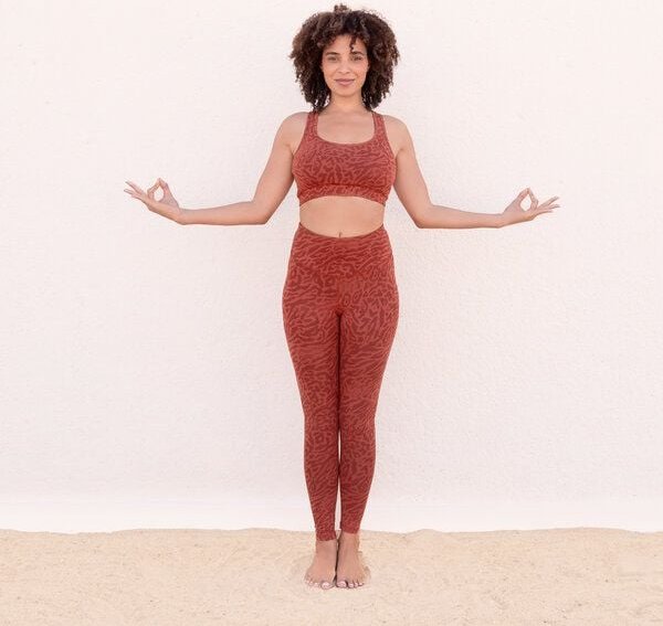 Jaya LEONA - Damen - High-Rise Leggings mit Allover-Leopard-Print aus weichem TENCEL Lyocell/Biobaumwoll-Mix mit doppelt...