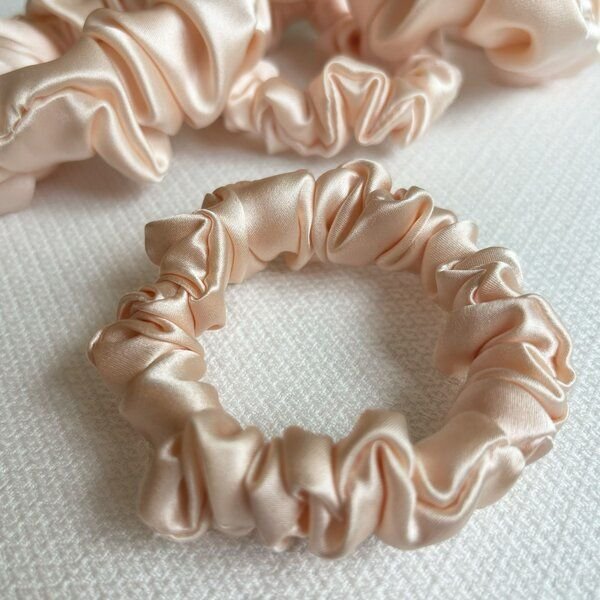 NOE Scrunchie aus nachhaltiger Seide