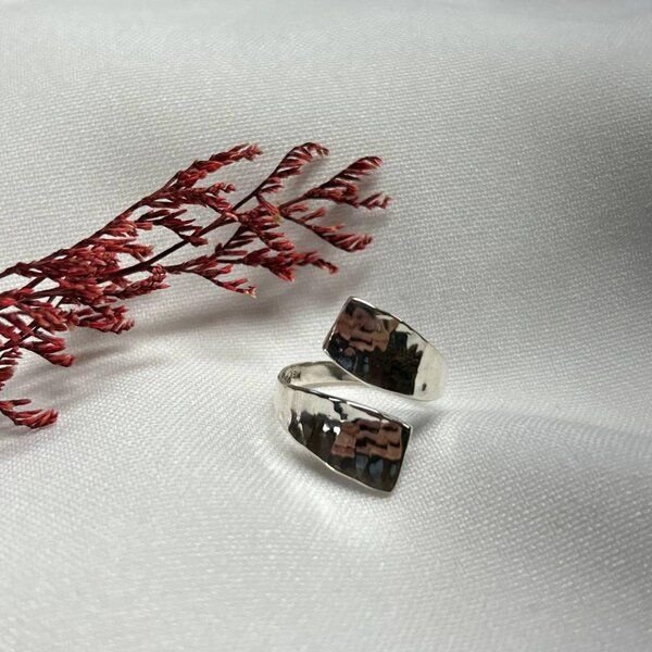 pakilia Ring "Dos Puntas martilladas" #7