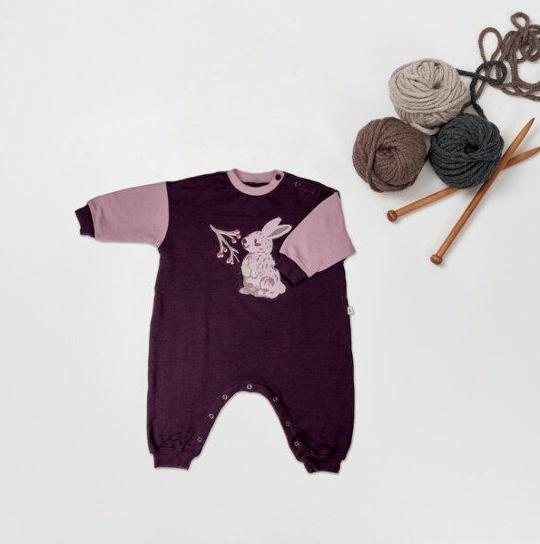tetoi-vienna TENCEL Babyoverall "Alpenflausch Hase" kuscheliger Strampler