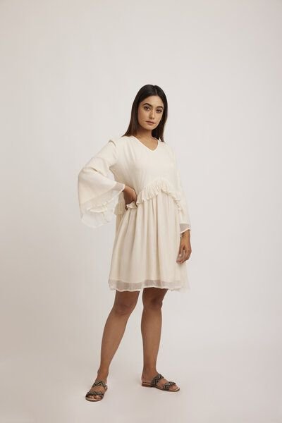 ÏMAIMA Lale Chiffon Kleid mit Rüschendetails