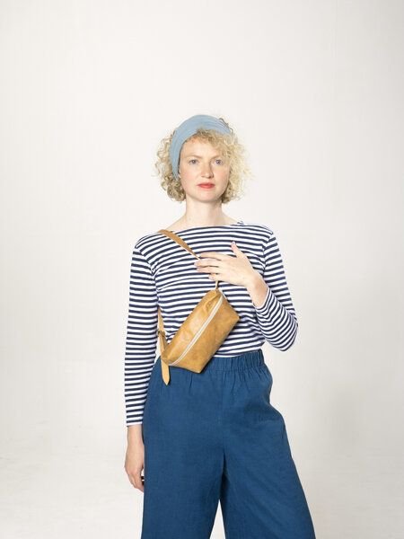 monday market Bauchtasche Luca aus Pull-Up-Leder