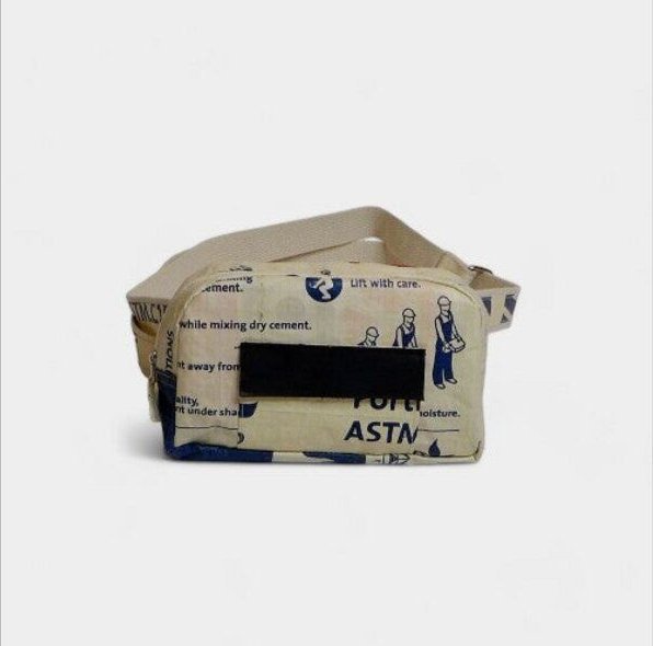 REFISHED fair fashion Bauchtasche 'BUM BAG' - upcycelte Zement- und Fischfuttersäcke