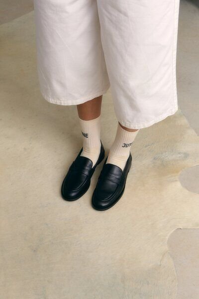 Jutelaune Lea Black Moccasins