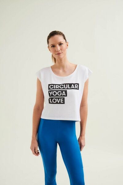 Wellicious Cropped Dance Vest with Print