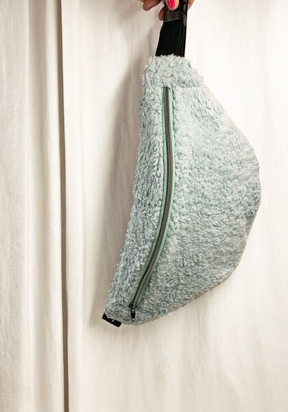 Lena Schokolade Fell HipBag cloud aus Bio-Baumwolle versch. Varianten