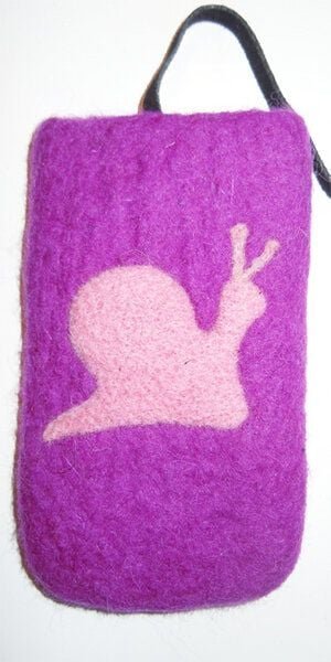 short'n'pietz handgefilzte IPhone-Hülle aus 100% Schafswolle