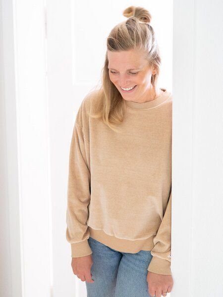 FUXBAU Frauen Samt Oversize Pullover - beige gelb geriffelt