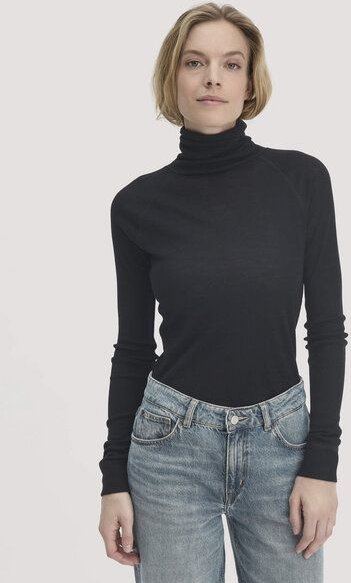 hessnatur Wolle-Mix Longlseeve Fitted aus Bio-Merinowolle und TENCEL Lyocell