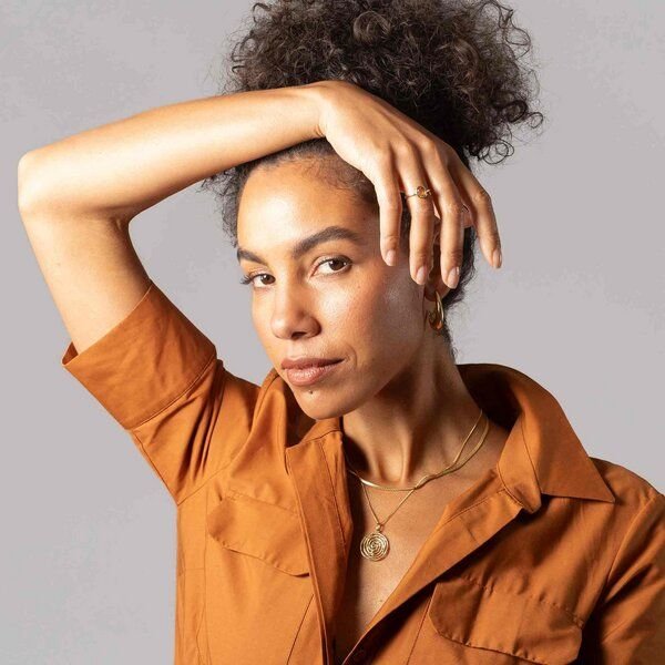 fejn jewelry Kette 'worlds origins' mit gehämmerten Anhänger