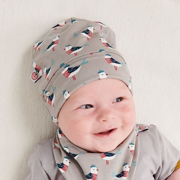 Cheeky Apple Gefüttertes Häubchen "Strandmöwe Fiete" aus Bio-Baumwolle