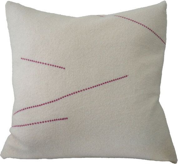 Thumbnail - walkmyway Kissenbezug "Linien" Schurwolle