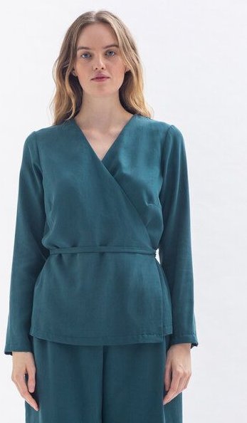 Studio Hertzberg Wickeltop *FRII-DAA* aus Tencel