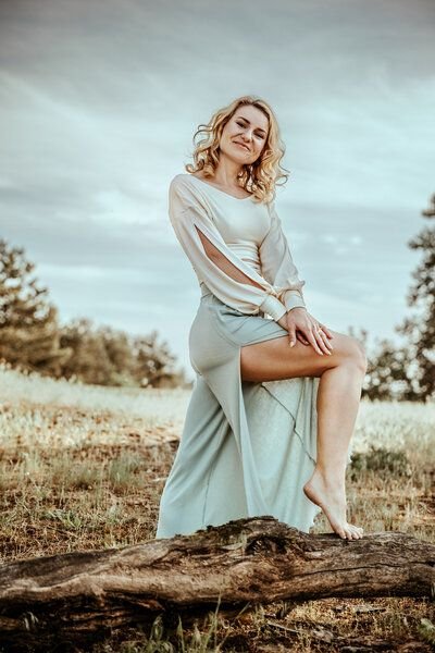 Vivien Joy High Waist Hose mit Schlitz - Farrah Comfy Pants mit Schlitz