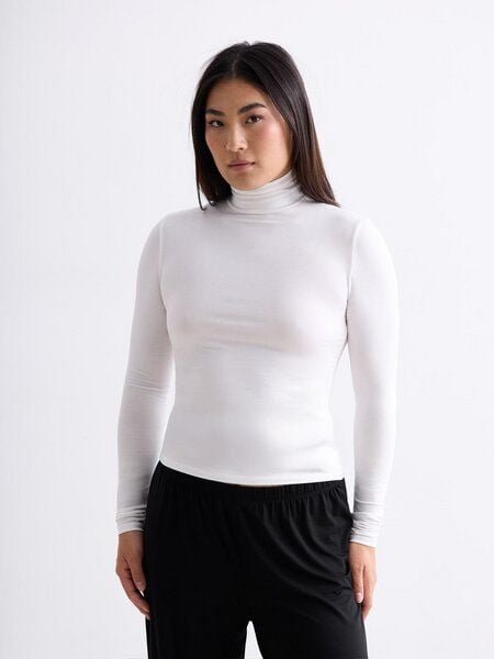 erlich textil Light Touch Rollkragen Langarmshirt aus weichem Modal, made in Europe