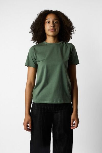 ettics STUDIO classic organic women's tee