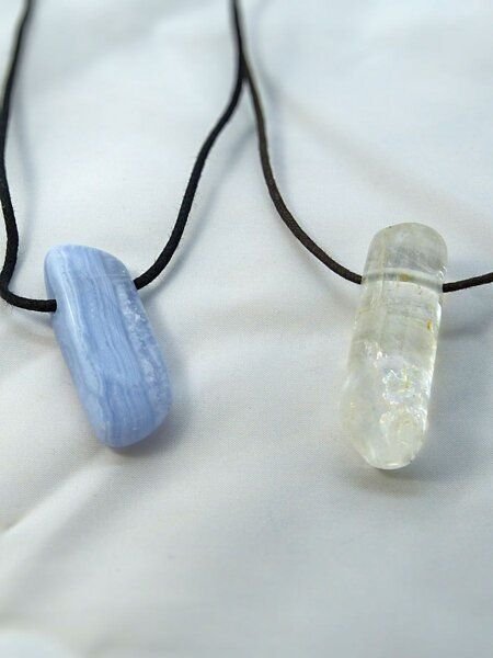 OneWorldMinerals Therapiestein Anhänger-Set "Kommunikation"