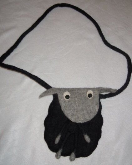 short'n'pietz Filz Schaf Umhängetasche