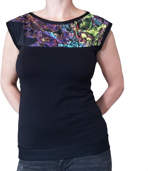 liebewicht Bio Jersey Shirt mit U-Boot Ausschnitt schwarz neon