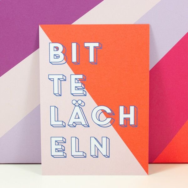 Bow & Hummingbird Postkarte Bitte lächeln