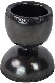 Mitienda Shop Handgemachter Eierbecher aus Mexiko in schwarz